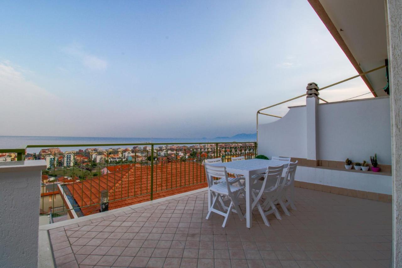 La Terrazza - By Ligooria Apartman Pietra Ligure Kültér fotó